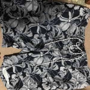Men’s swim trunks